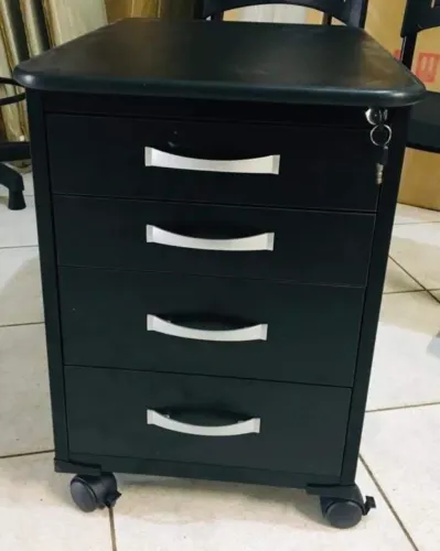 Gaveteiro 4 gavetas e 1 chave novo pronta entrega
