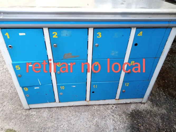 Balcão guarda volume pra restaurar