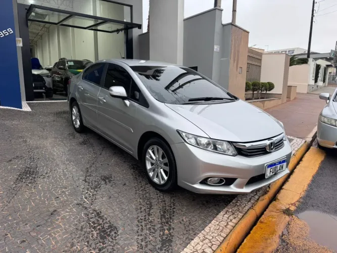 Honda Civic Sedan LXR 2.0 Flexone 16V Aut. 4P 2014