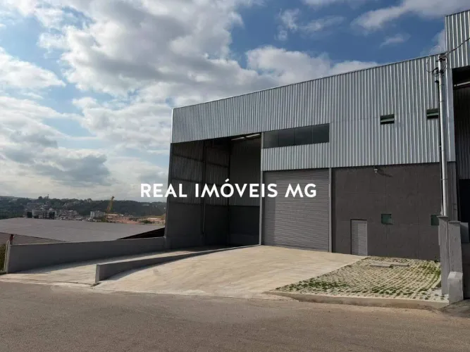 Galpão 1520m² com 2 docas no Condomínio Bandeirinhas em Betim
