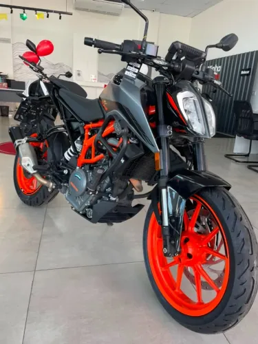 KTM Duke 390 - Potência e Estilo! ?