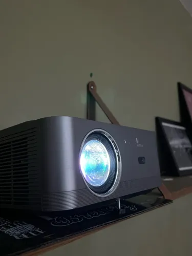 Projetor Smart Bettdow 1080P Nativo Autofoco - Lacrado / Nunca Usado