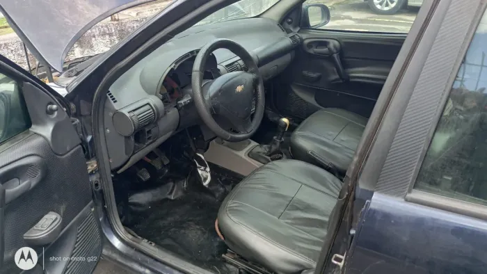 Corsa Classic 2014 apenas para retirada de peças.