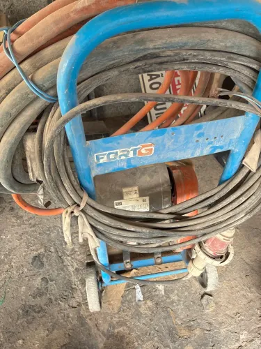 Máquina de lavar Fort G alta pressão (lava jato e indústrias)