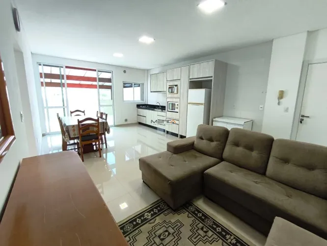 Locação Anual: Apartamento Mobiliado com Amplo Terraço no Tabuleiro, Camboriú!