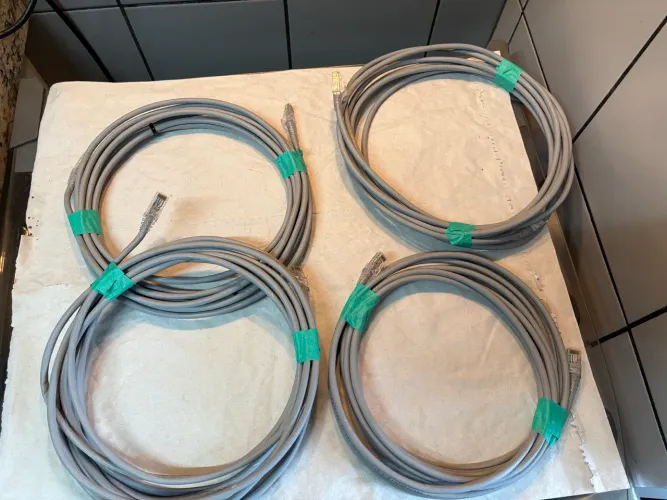 Lote com 4 Cabos de rede Furukawa Gigalan Green U/UTP Cat 6 - 5 metros usados - leia
