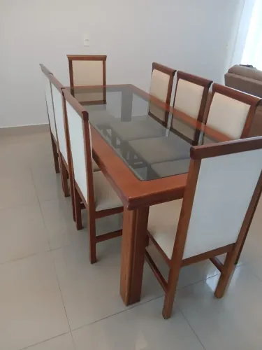Mesa de jantar 8 lugares