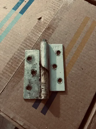Dobradiça helicoidal para porta corta fogo