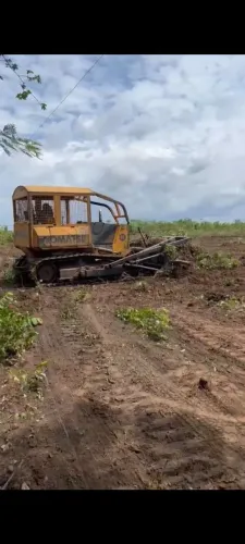 Vendo trator de esteira komatsu ano 1998 d41a6 motor Cummins turbinado