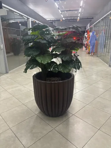 Vaso c planta artificial lindo