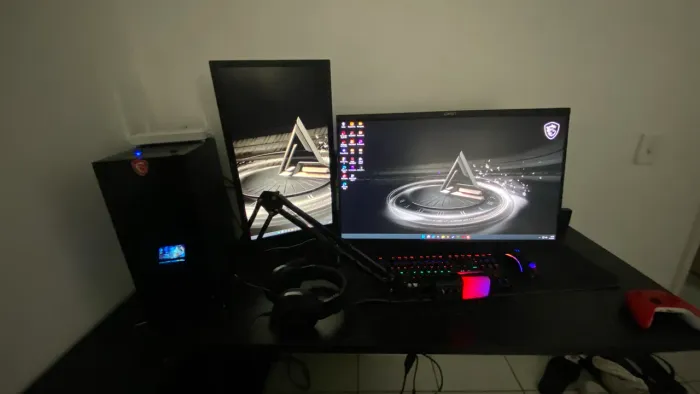 Vende-se PC Gamer, aceito negócios.