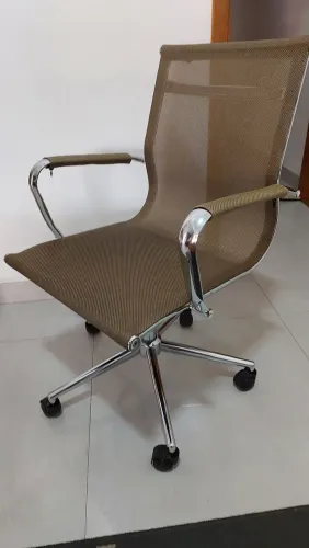 Cadeira de escritório giratória 