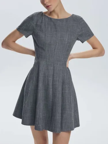 Vestido Zara na etiqueta 
