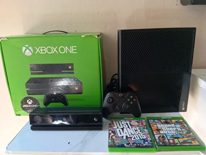 Xbox one completo na caixa com Kinect