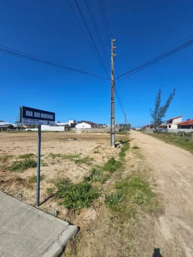 Terreno a 500 metros da Praia do Sol em Laguna