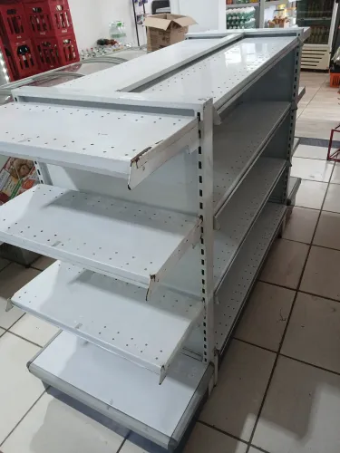 2 jogos de Gondolas baixa de centro 1  com 2 frente e 1 gondola baixa normal s/ frente 