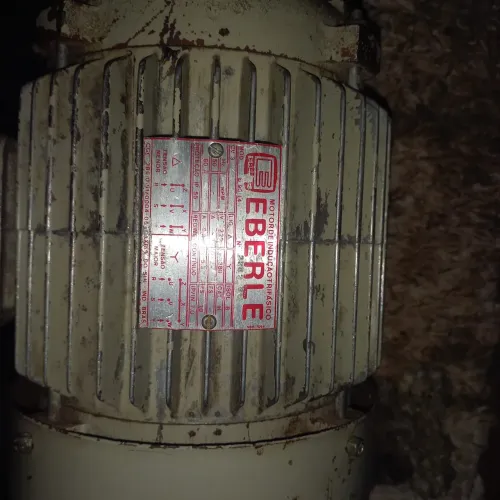 Motor elétrico trifásico de indução EBERLE B 90 L4-3.0 CV 380v
