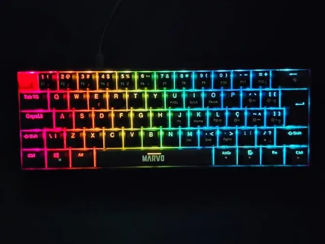 Teclado Gamer 60% RGB. Garantia até 2027.