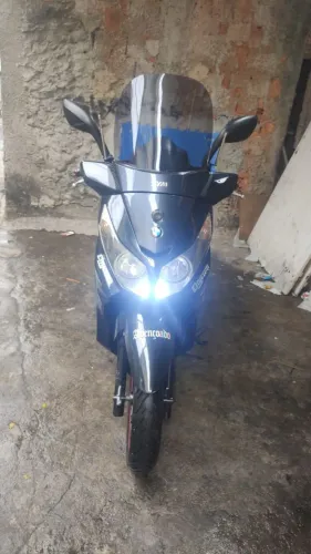 Dafra citycom 300i  IMPECÁVEL 