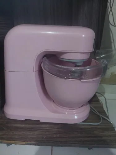 Vende-se batedeira de bolo 500