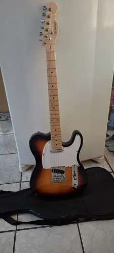 Guitarra Steinberg Elétrica Usada em Ótimo Estado - Pronta para Tocar