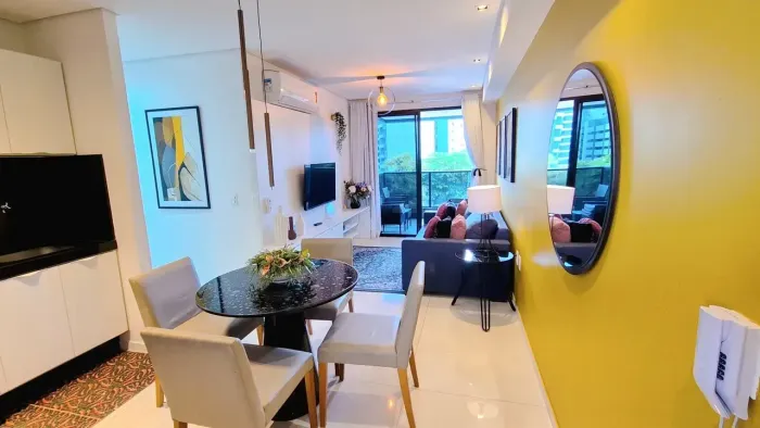Quarto e sala mobiliado no Edf. Sky Concept - Jatiúca - Maceió