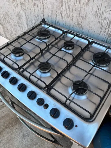 Fogão Eletrolux 6 bocas 2 forno funcionando perfeitamente retirar no gama bem conservado .