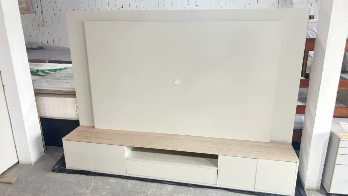 Painel para TV até 65 polegadas Rack suspenso Led integrado, 100% MDF