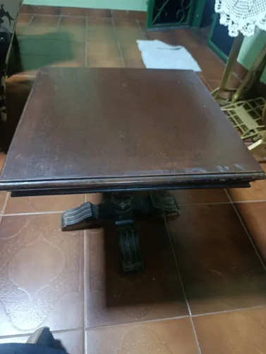 Mesinha para sala( madeira Imbuia )