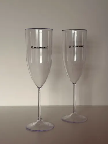 Taça de acrílico adesivada Le Creuset