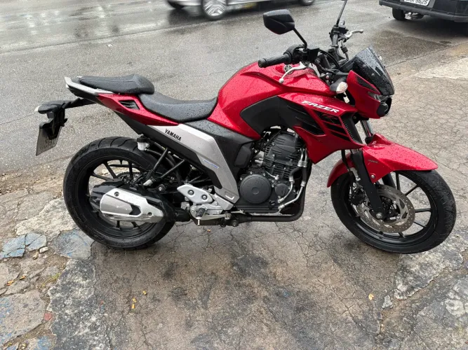 Yamaha FZ25 Fazer 2023