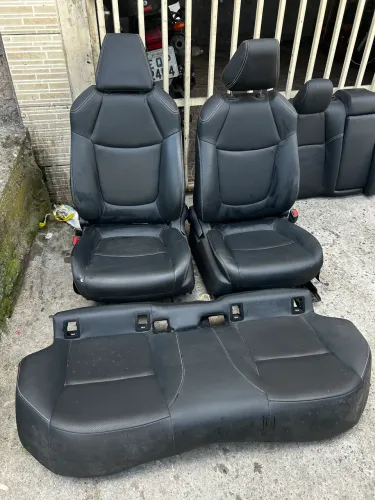 Banco corolla cross novo