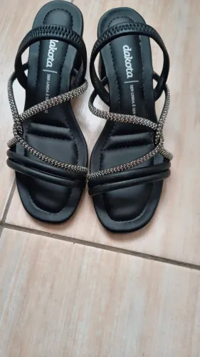 ? Sandália Dakota Preta com Strass - Tam. 34 - Semi Nova ?