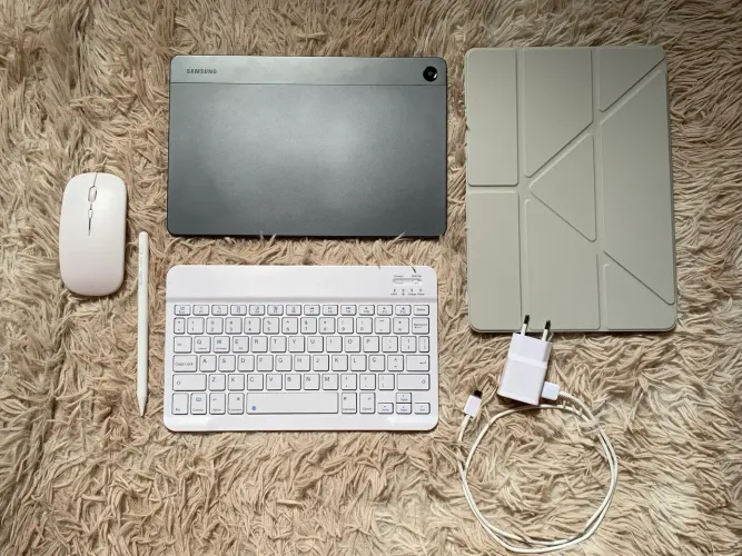 Kit Tablet Samsung Galaxy Tab A9+ Wifi [64GB] + Teclado, Mouse, Caneta e Capa