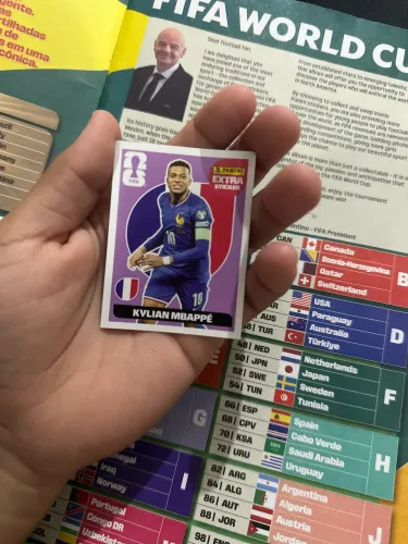 ? Figurinha Extra Mbappé - Panini ORIGINAL