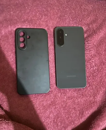 Samsung a 36 256 gigas vendo ou troco por inferior mais volta $