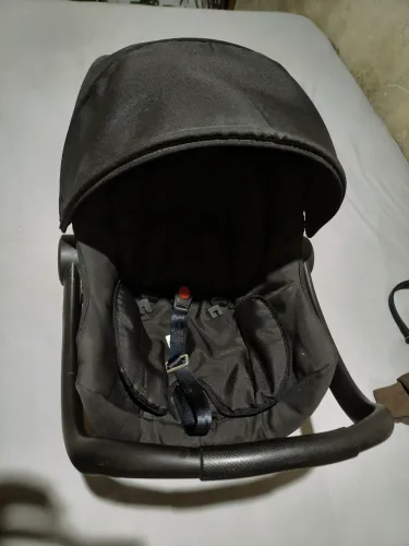 Bebê conforto 13kg Gauzerano em perfeito estado de conservação.