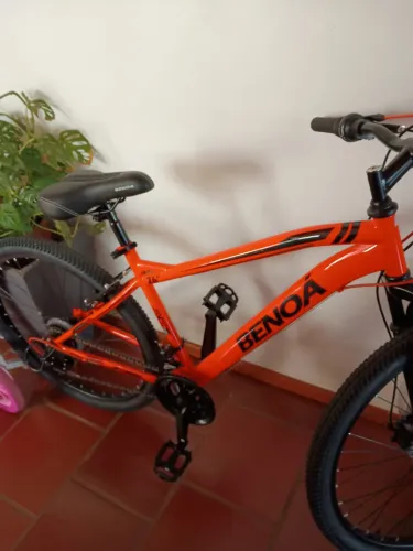 Bicicleta BENOÁ Laranja Aro 26 Freio V-brake - NUNCA USADA