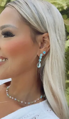 Brinco de zircônia azul turquesa