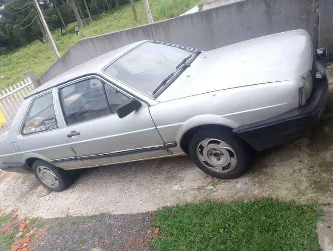 Volkswagen Santana CLI /CL /C 1.8/2.0 /SU 2.0 2p/4p (álcool) 1989