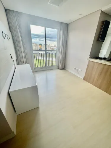Vendo lindo apt 2 quartos semi-mobiliado em Condomínio clube no Uberaba 