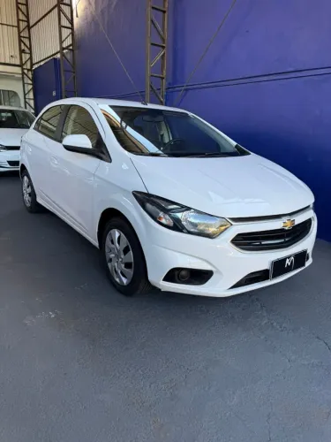 Chevrolet Onix Hatch LT 1.4 8V Flex Mec. 4P 2018