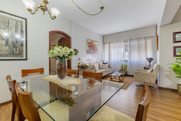 Apartamento com 97m² à venda no Bom Fim/Porto Alegre.