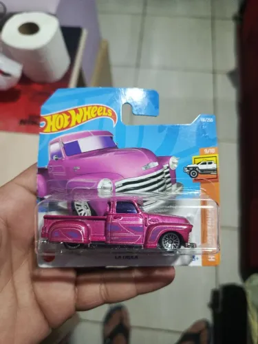 Hot Wheels lá troca pink