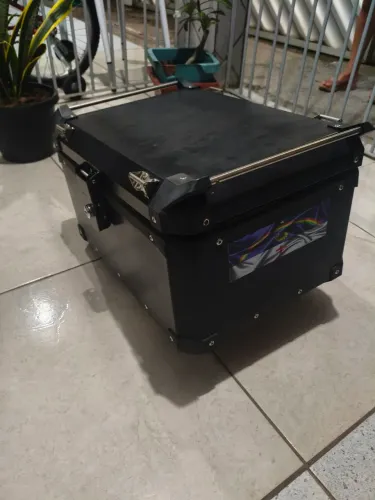 Baú de alumínio 48L