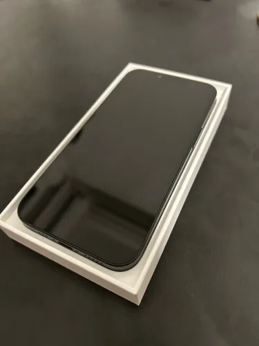 iPhone 16e - 128Gb Preto