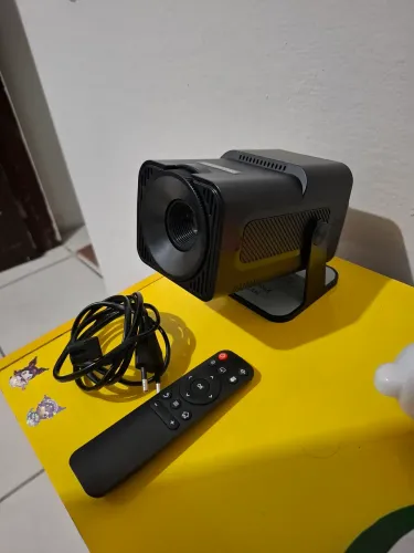 Projetor Hy320 Davely Smart Tv Android Wifi6 390 Ansi Lumens Full Hd 4k