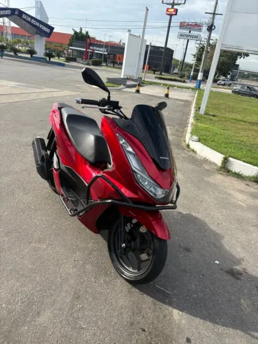 PCX VERMELHA 2025