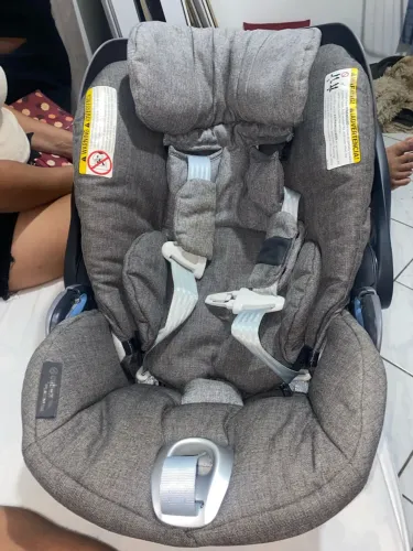 Vendo bebe conforto 