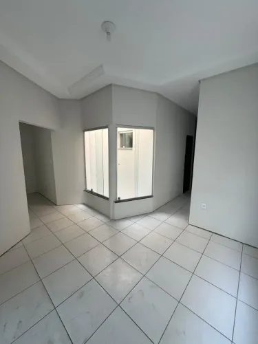 Vende-se casa dentro de condomínio fechado em Juazeiro BA